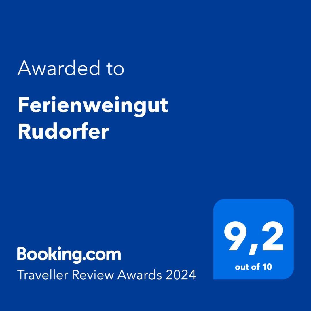 ホテル Ferienweingut Rudorfer ヴァルヴィヒ エクステリア 写真